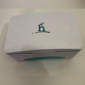 HICCAPOP Green and white wipes dispenser